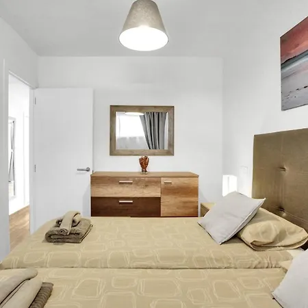 Apartamento Modern In Playa De Americas *